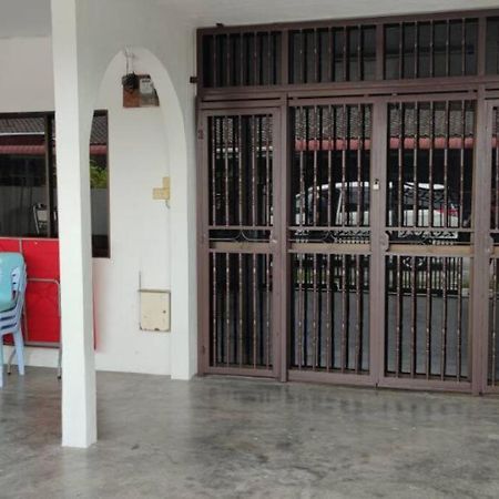 Ntc Homestay At Parit Buntar Exteriér fotografie