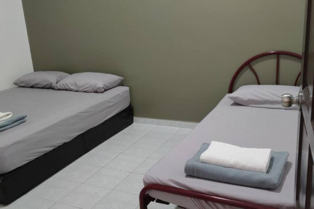 Ntc Homestay At Parit Buntar Exteriér fotografie