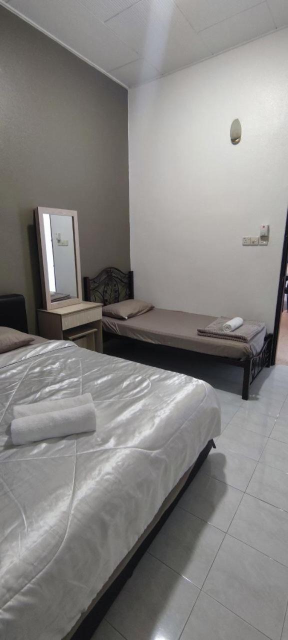 Ntc Homestay At Parit Buntar Exteriér fotografie